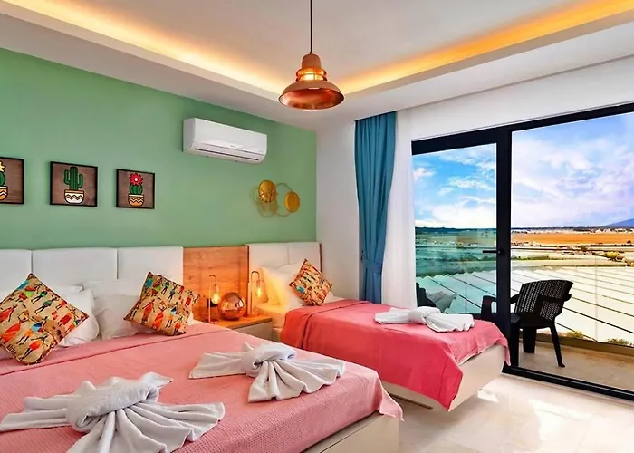 Yesilkoey 2 Bedroom Secluded With Private Pool Hot Tub ヴィラ *
