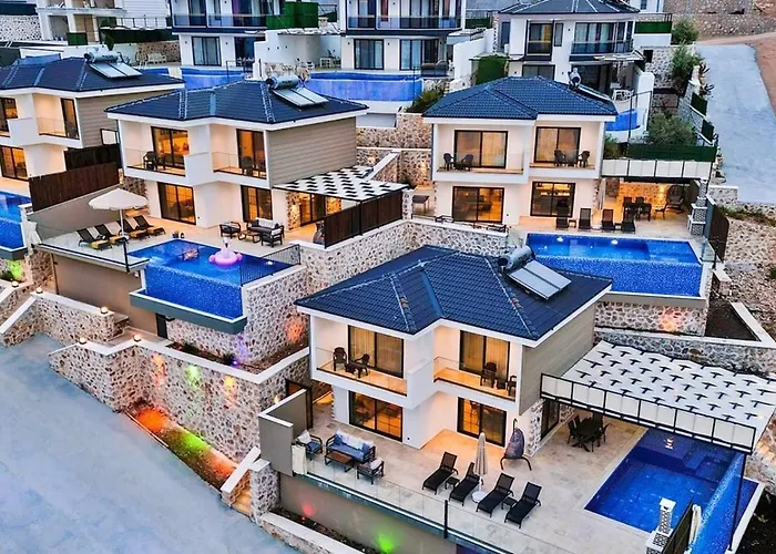 ヴィラ Yesilkoey 2 Bedroom Secluded With Private Pool Hot Tub *