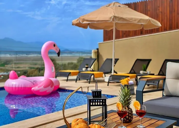 Yesilkoey 2 Bedroom Secluded With Private Pool Hot Tub * カルカン