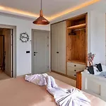 Yesilkoey 2 Bedroom Secluded With Private Pool Hot Tub Kalkan