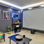Vilă Yesilkoey 2 Bedroom Secluded With Private Pool Hot Tub