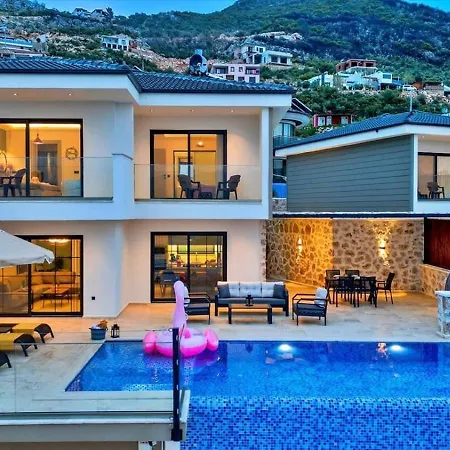 Villa Yesilkoey 2 Bedroom Secluded With Private Pool Hot Tub