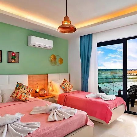 Yesilkoey 2 Bedroom Secluded With Private Pool Hot Tub 빌라 *