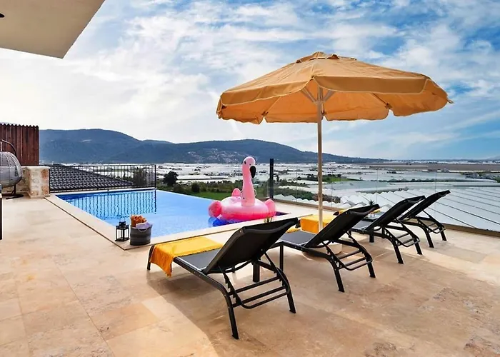Yesilkoey 2 Bedroom Secluded With Private Pool Hot Tub Kalkan